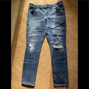 American Eagle distressed jeggings.